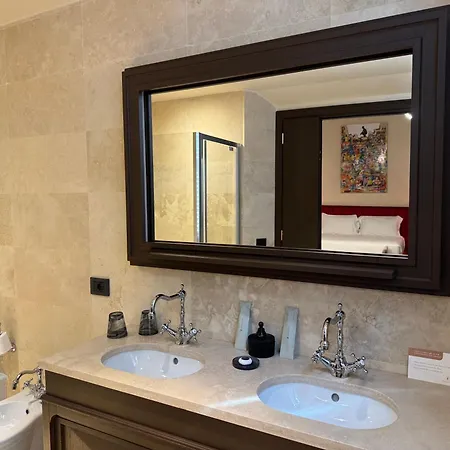 Palazzo Gambirasi Luxury Suite Roma
