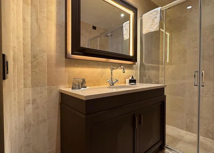 Palazzo Gambirasi Luxury 4* Rzym