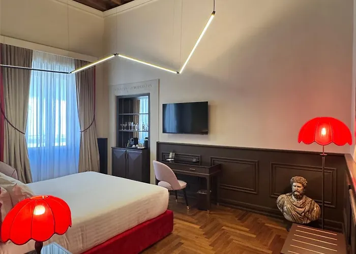 Konukevi Palazzo Gambirasi Luxury Roma